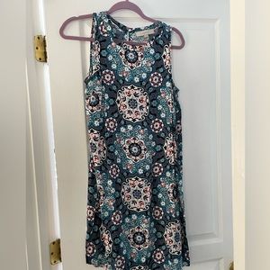 Printed Loft dress, beautiful colors, size Medium.